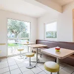 호텔 Ibis Budget Aeroport - A61 2*