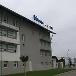 Ibis Budget Aéroport - A61 2*