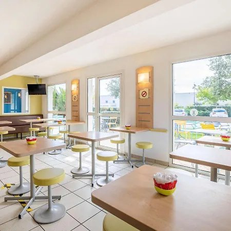 Ibis Budget Aeroport - A61 2* Carcassonne