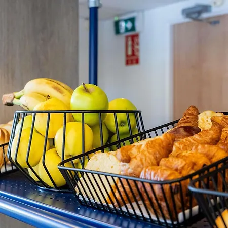 Hotel Ibis Budget Aeroport - A61 Carcassonne