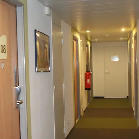 Ibis Budget Aeroport - A61 2*