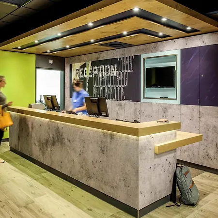 Ibis Budget Aeroport - A61 فندق قرقشونه
