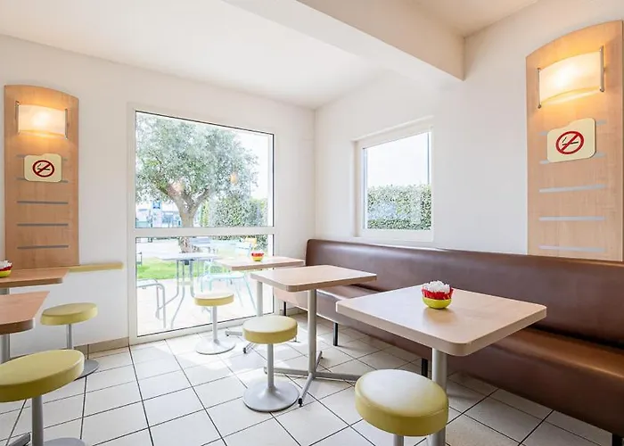 Otel Ibis Budget Aeroport - A61 2*