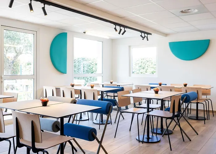 Otel Ibis Budget Aeroport - A61 2*